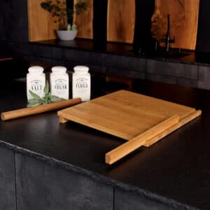 Baking board with removable stop bars