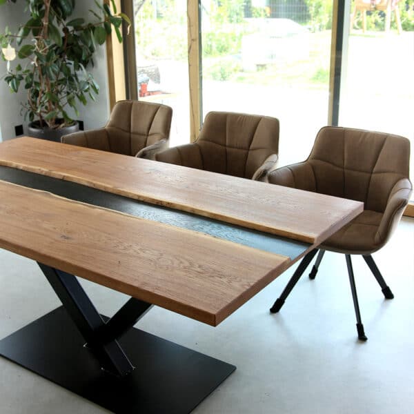 River Table Dining Table Made of Oak From The Holz-Liebling Solid Wood Manufactory