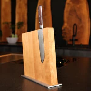 Magnetic design knife block made of cherry wood