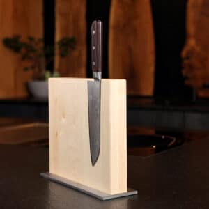 Magnetic-Knife-Block-Made-of-Maple-Wood