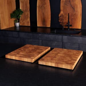 Two-piece end grain hob cover oak