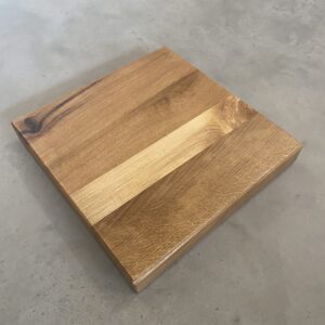 Oak, maple cutting board 30 x 29 x 4 cm